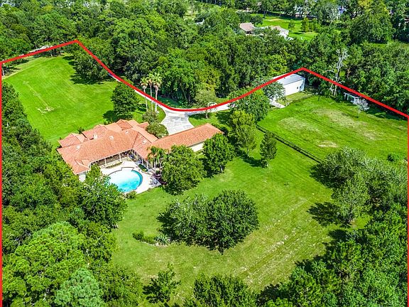 3rd image of 4647 Bayou Blvd