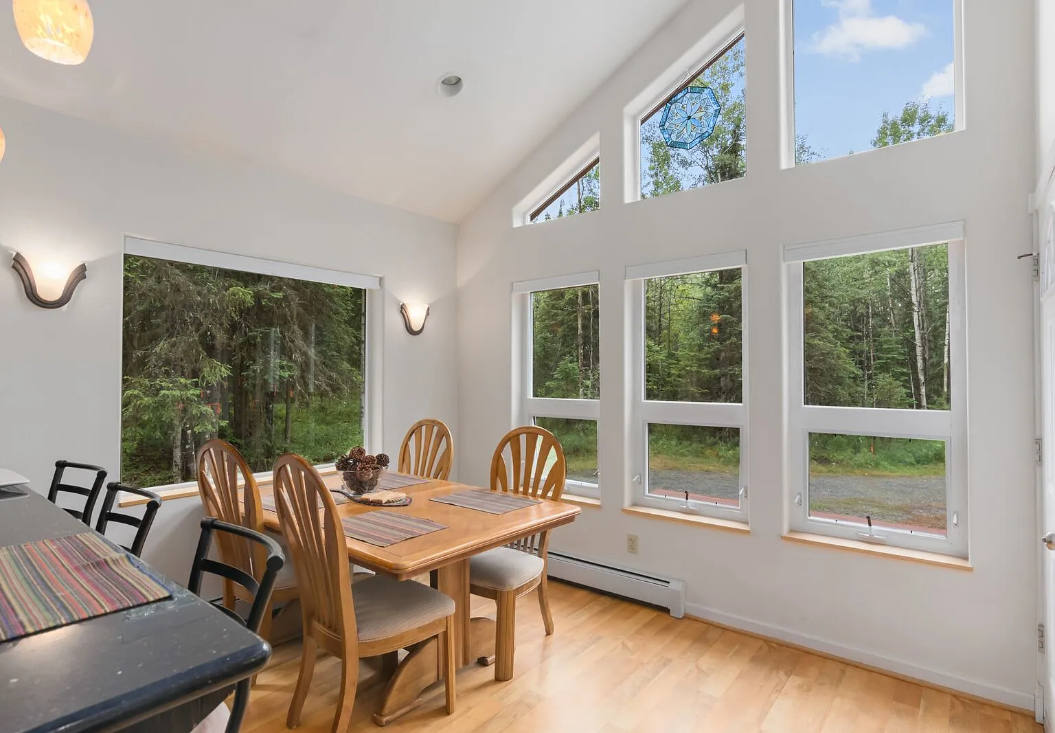 Seasonal Soldotna Cabin — Photo 2