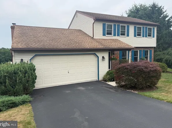 19 Sage Dr, Sinking Spring, PA 19608