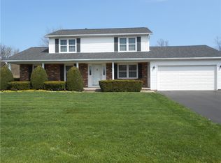 128 Borrowdale Dr, Rochester, NY 14626