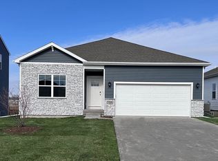 3393 Dreusicke Dr, Coralville, IA 52241