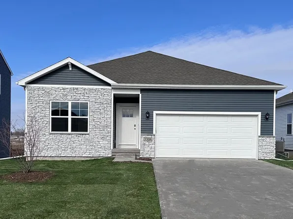 3393 Dreusicke Dr, Coralville, IA 52241