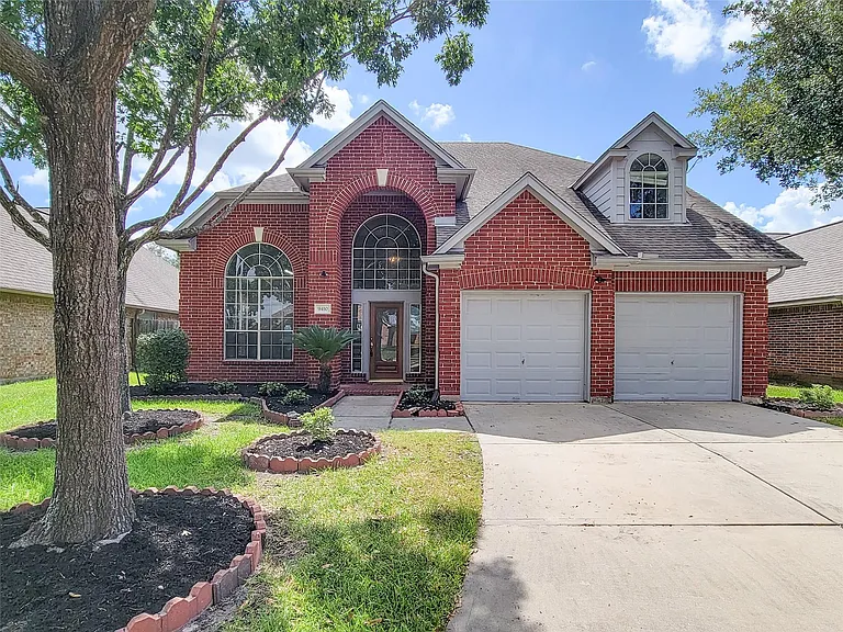 9410 Barretts Glen Ct — Photo 1