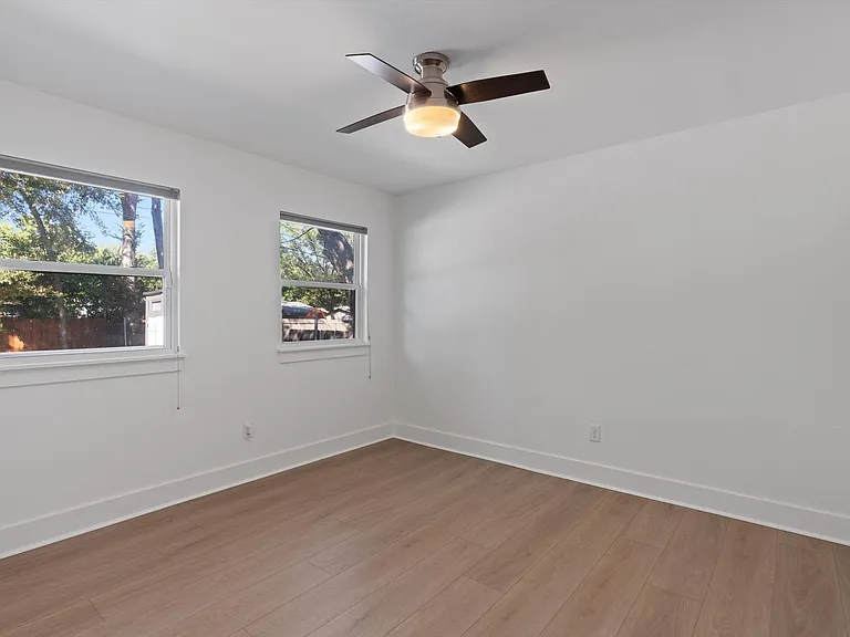 4807 Aberdeen Dr — Photo 10