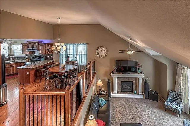 2125 Birch St — Photo 23