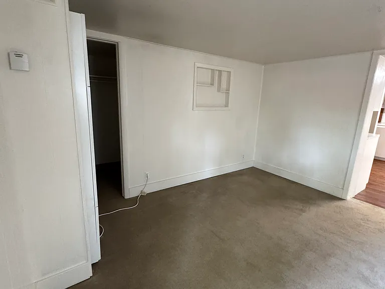 516 S Meldrum St #5 — Photo 3