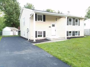 128 Scottfield Dr, Newark, DE 19713