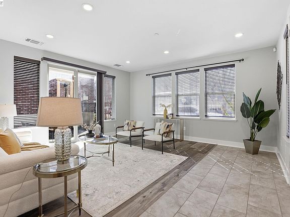 5th image of 1380 Brookline Loop