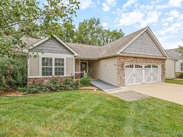 386 Blossom Hill Ln, Farmington, MO 63640
