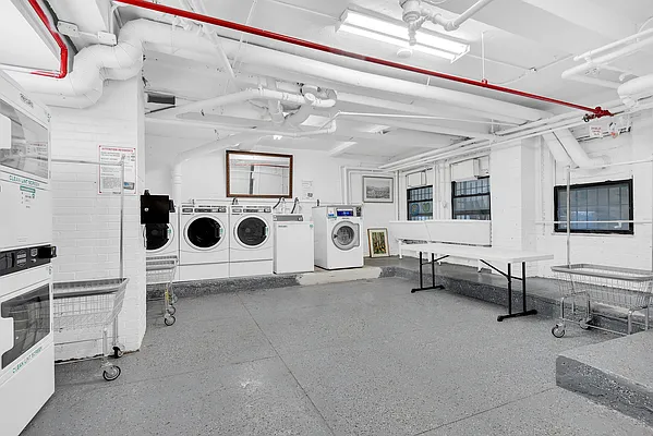 Rented by Cooper & Cooper Real Estate | media 19