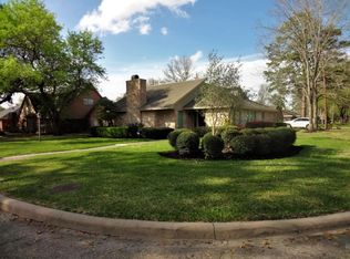10302 Summerhill Dr, Houston, TX 77070