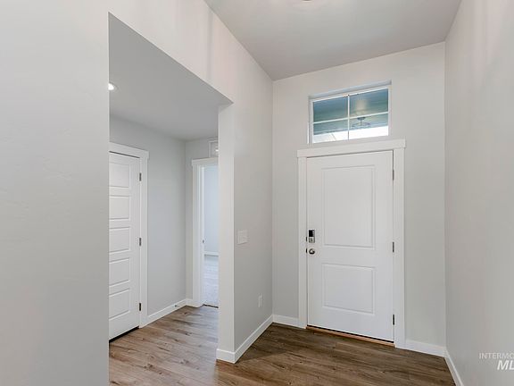2nd image of 5560 S Donaway Ave