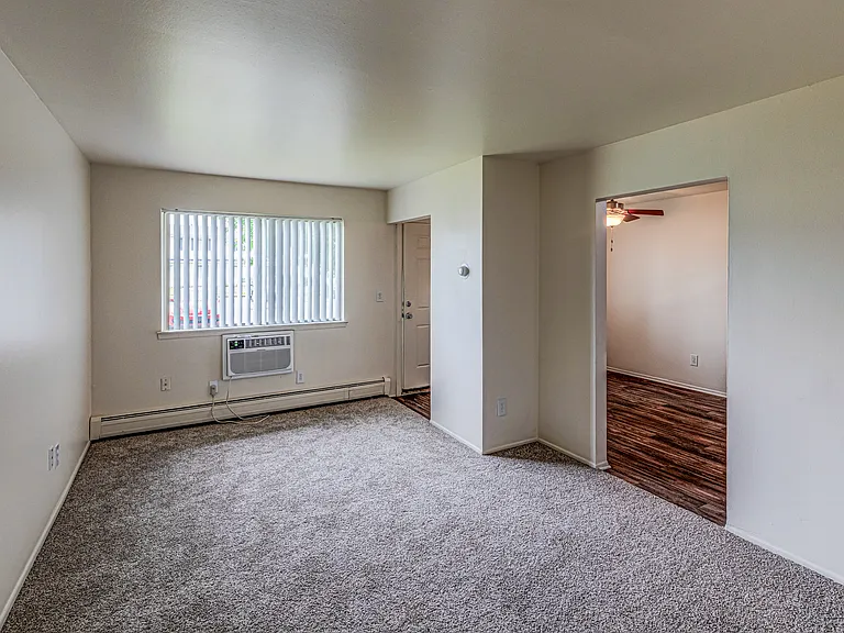 Taylor Park Townhomes — Photo 24