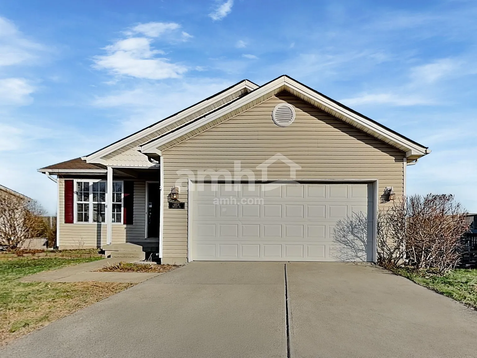 3 bed, 2.0 bath, 1444 sqft, $2,285 — Photo 1