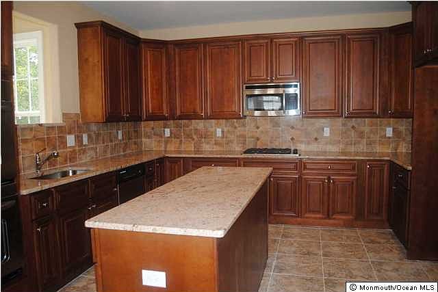 2nd image of 303 Trenton Avenue