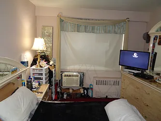 Sold by Thomas Lipovetsky, LREB