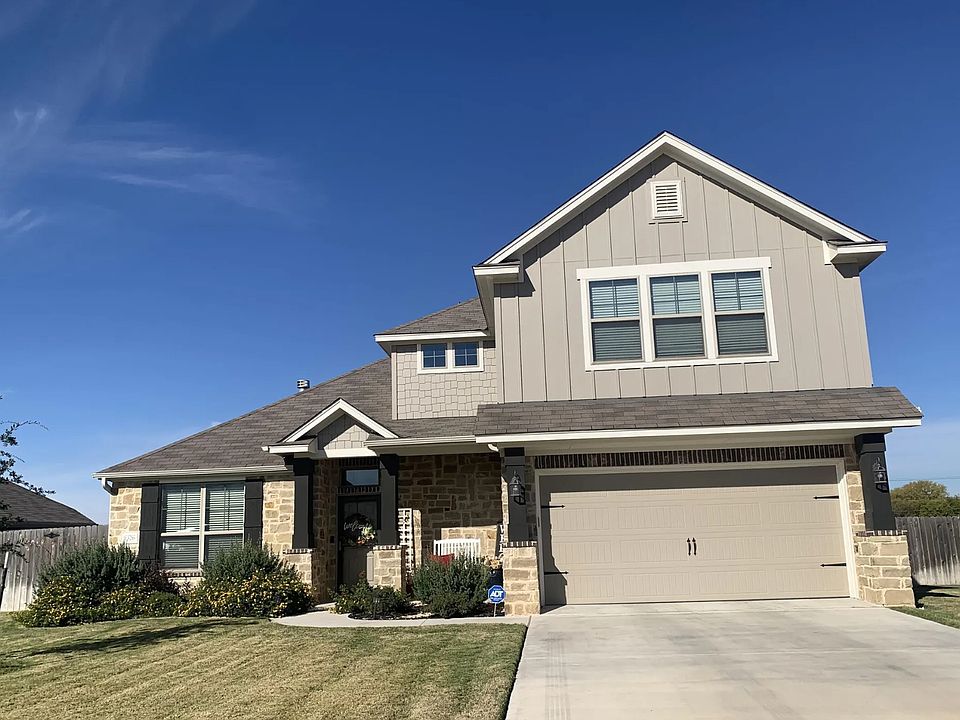 1st image of 1326 Carnaby Dr
