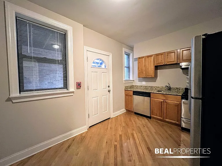 896 Green Bay Rd #9 — Photo 5