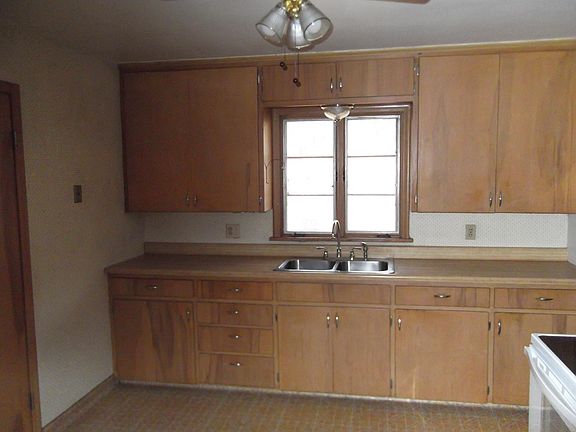 2nd image of 1210 N 60th Street # Top Floor