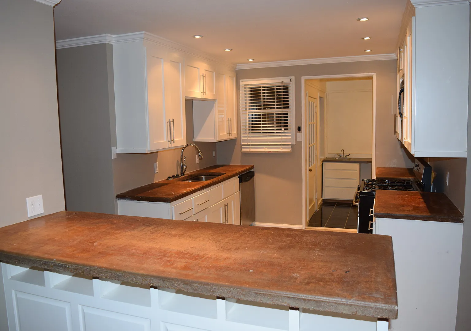 3 bed, 2.0 bath, 1654 sqft, $1,795 — Photo 4