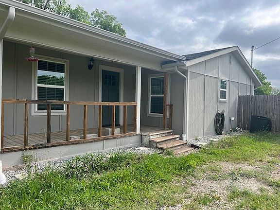 2nd image of 2225 S Bridgefarmer Rd