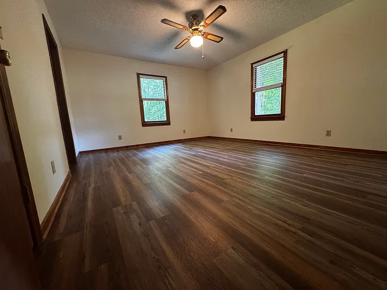 205 Little Creek Rd — Photo 6