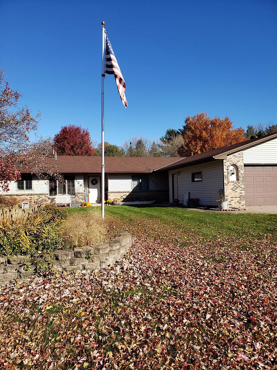 Building Photo - 127 Jerry Liefert Dr