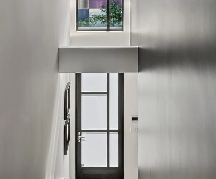 811 Folger Ave — Photo 5