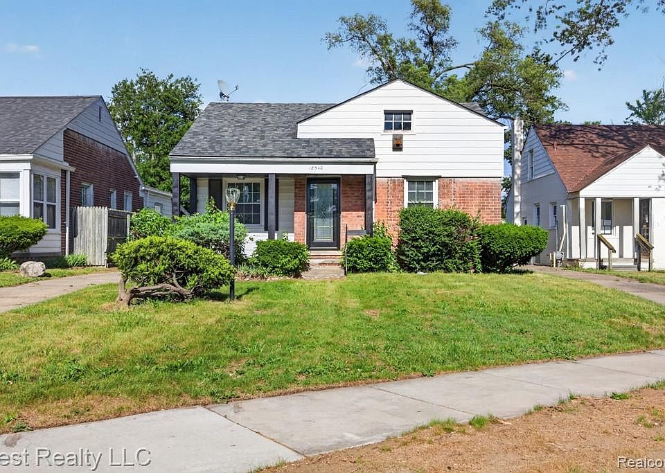 1st image of 18540 Rosemont Ave