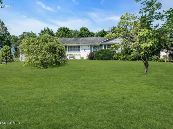 4 Dickinson Avenue, Toms River, NJ 08753