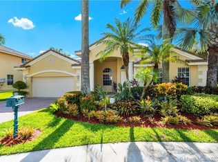 2546 Hunters Run Way, Fort Lauderdale, FL 33327