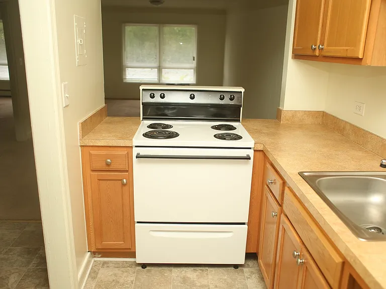 Gardenwood Apartments — Photo 5