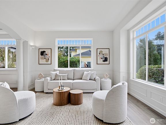 4th image of 1611 242nd St SE