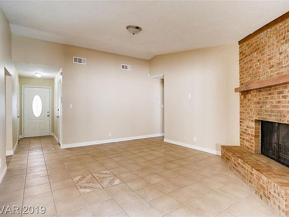 4th image of 1339 Lucky St