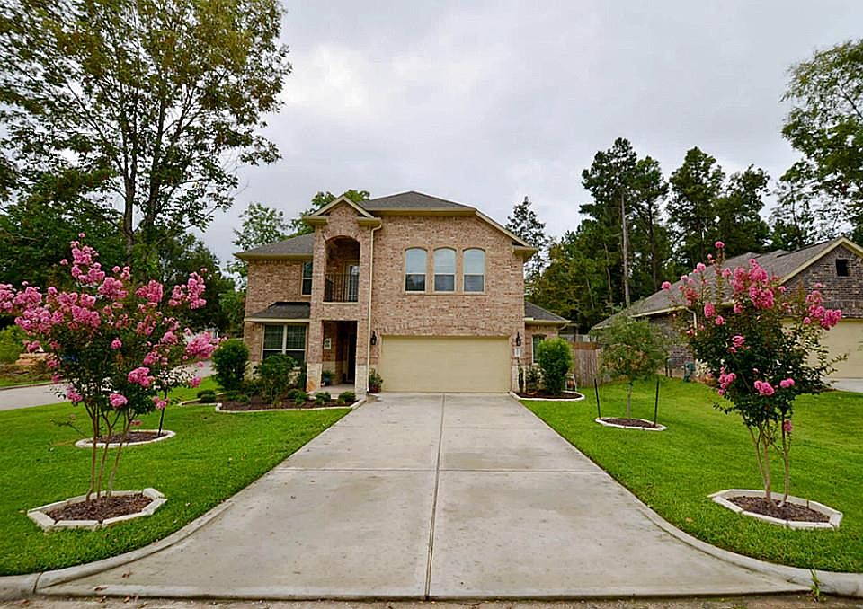 1st image of 13401 Hidden Valley Dr