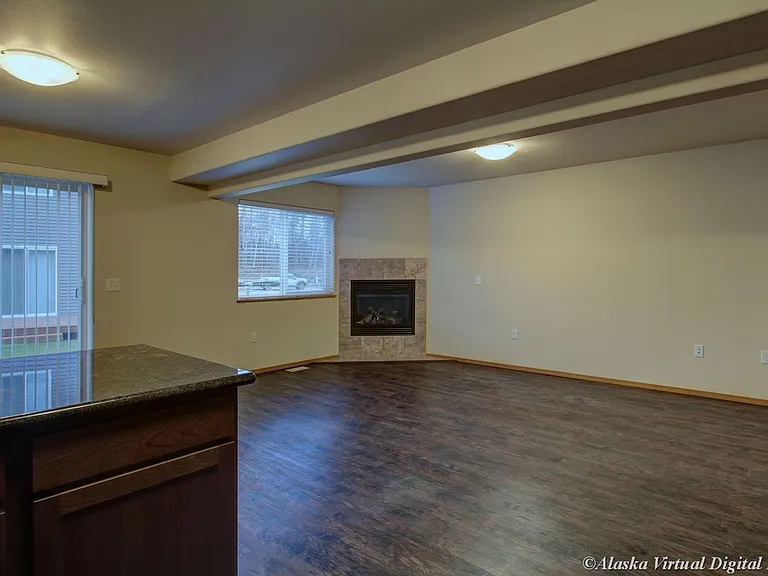 1600-1650 E Kinzi Cir — Photo 6