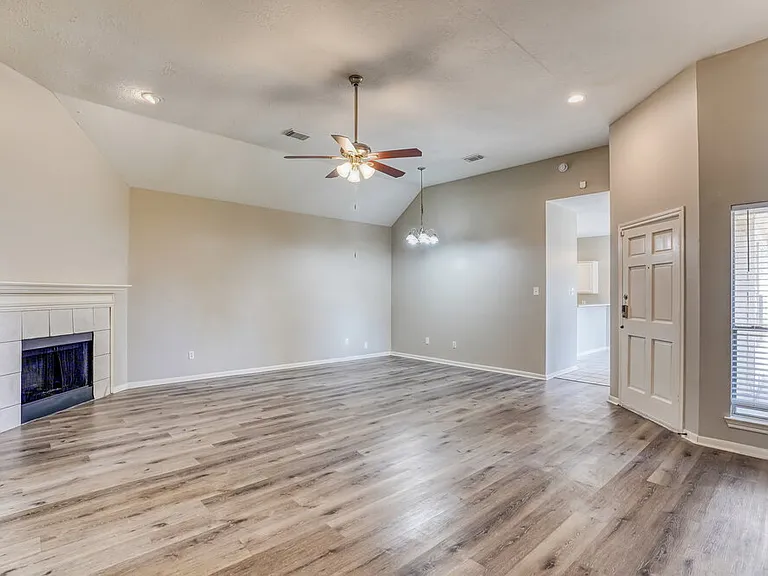 6615 Bluebottle Ln — Photo 4
