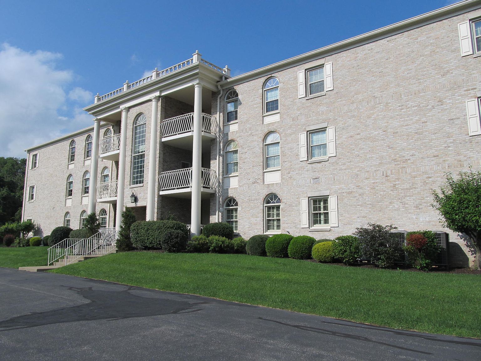 1 Westwood Dr UNIT 302, Saint Clairsville, OH 43950 Zillow