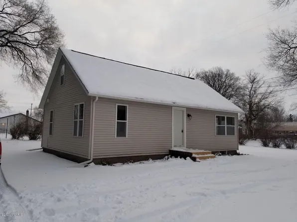 181 S Williams St, Morley, MI 49336