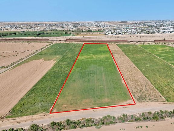 3rd image of 28 San Elizario
