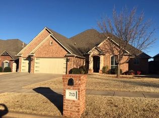 713 NW 193rd St, Edmond, OK 73012