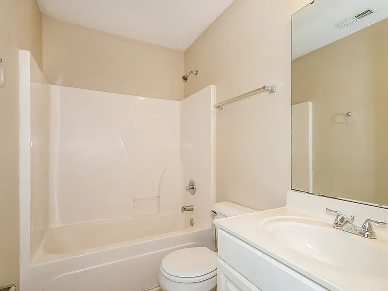 5012 Saint Charles Dr — Photo 14