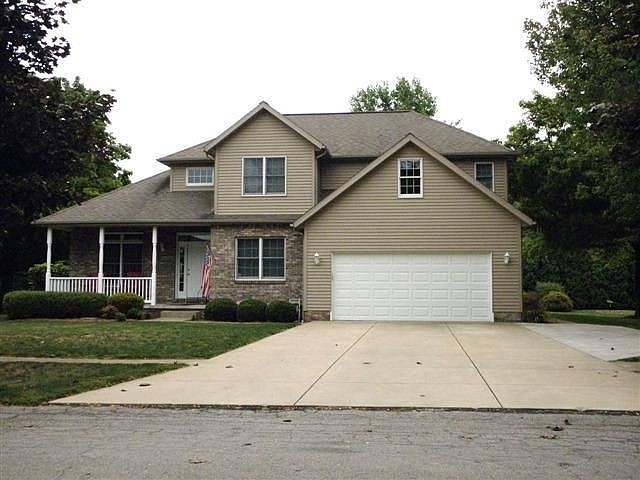 2nd image of 900 Greenfield Dr