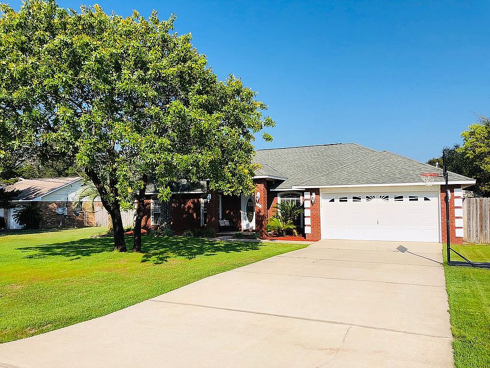 1st image of 1930 Everglades Dr