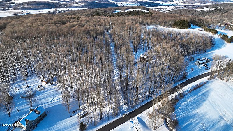2nd image of 3095 Johnny Cake Hill Road