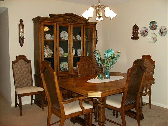 5th image of 2929 Sunnyside Dr APT B226