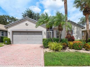 6753 Sun River Rd, Boynton Beach, FL 33437