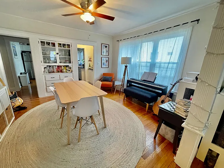278 Willis Ave — Photo 6