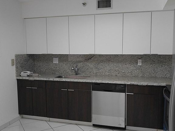 4th image of 3520 NE 191st St #1602