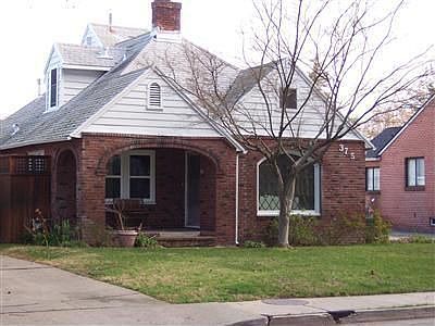375  33rd Street--1 block from beautiful McKinley Park!!